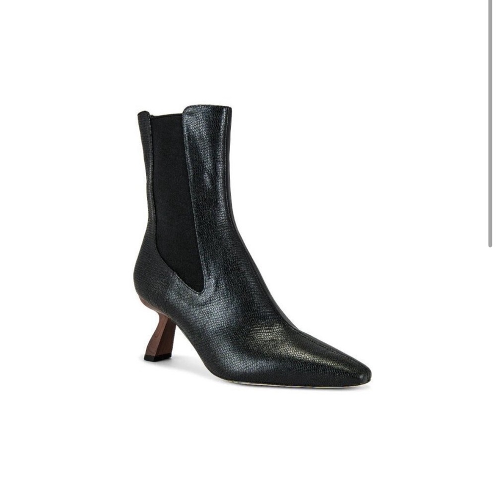 Elegant Black Ankle Boots